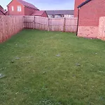 Dom wakacyjny Modern 2br House Sleeps 5 Free Parking Contractor Friendly Parking *