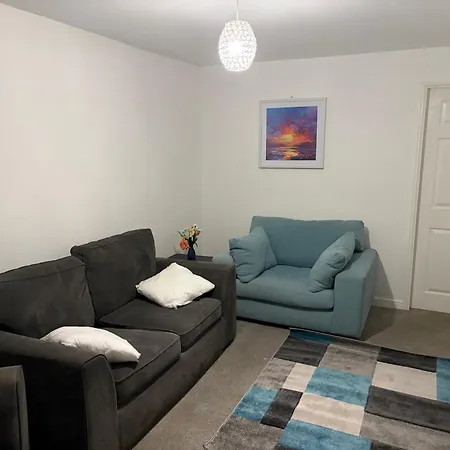 Modern 2br House Sleeps 5 Free Parking Contractor Friendly Parking *