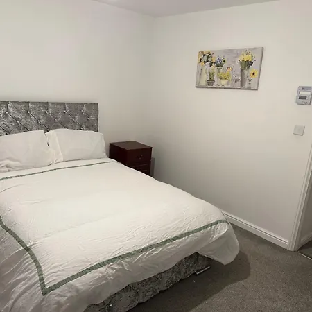 Modern 2br House Sleeps 5 Free Parking Contractor Friendly Parking * Middlesbrough