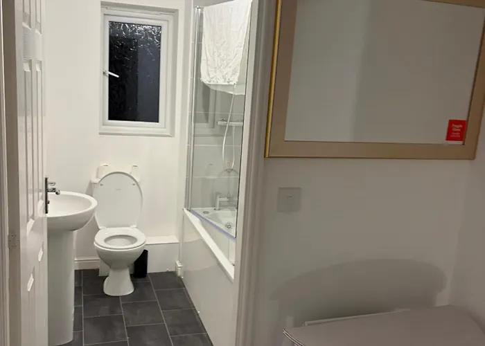 Modern 2br House Sleeps 5 Free Parking Contractor Friendly Parking Vakantiehuis Middlesbrough