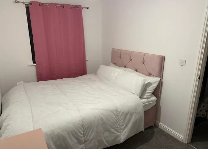 Vakantiehuis Modern 2br House Sleeps 5 Free Parking Contractor Friendly Parking Middlesbrough